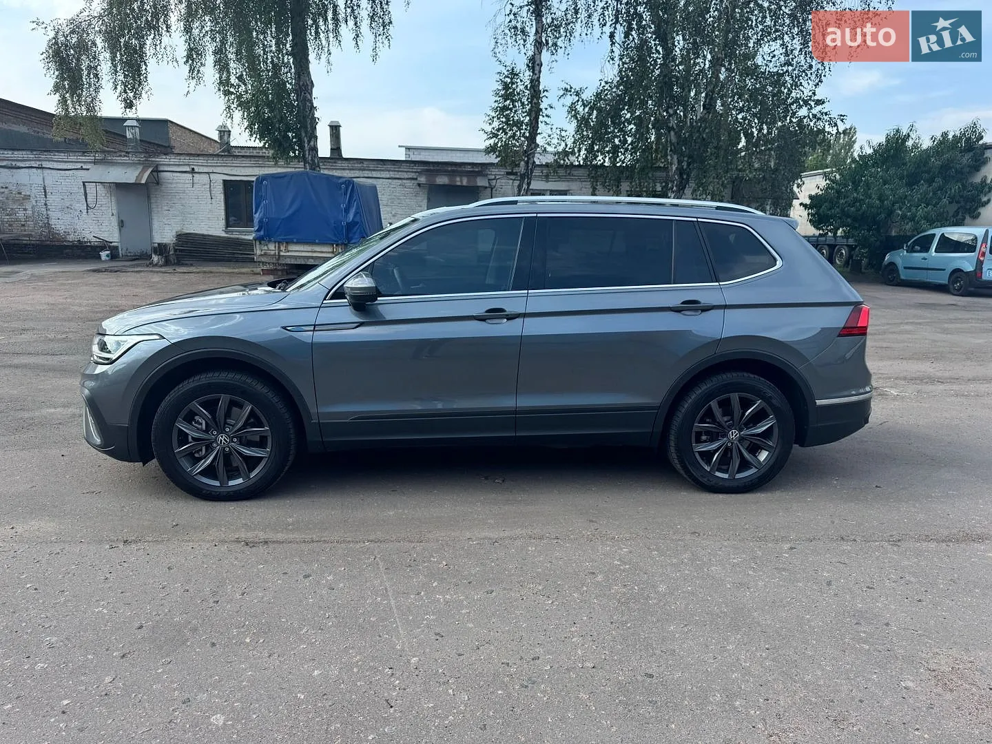 2023 Volkswagen Tiguan - мініатюра 2
