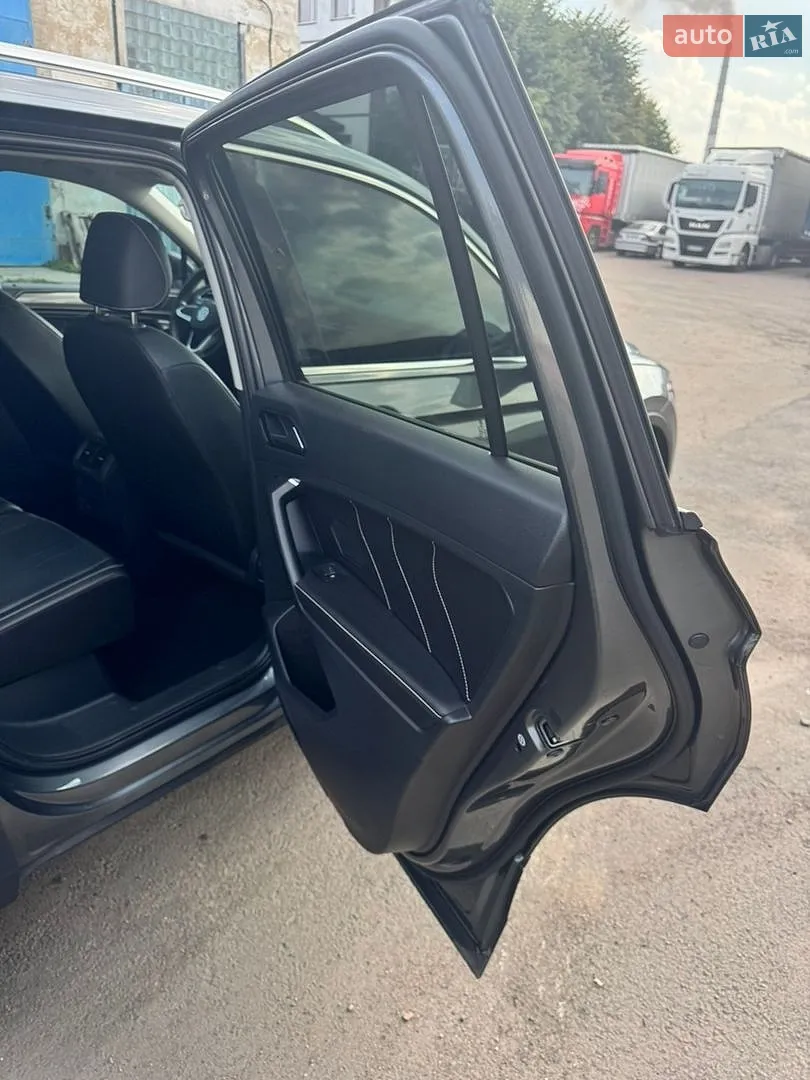 2023 Volkswagen Tiguan - мініатюра 36