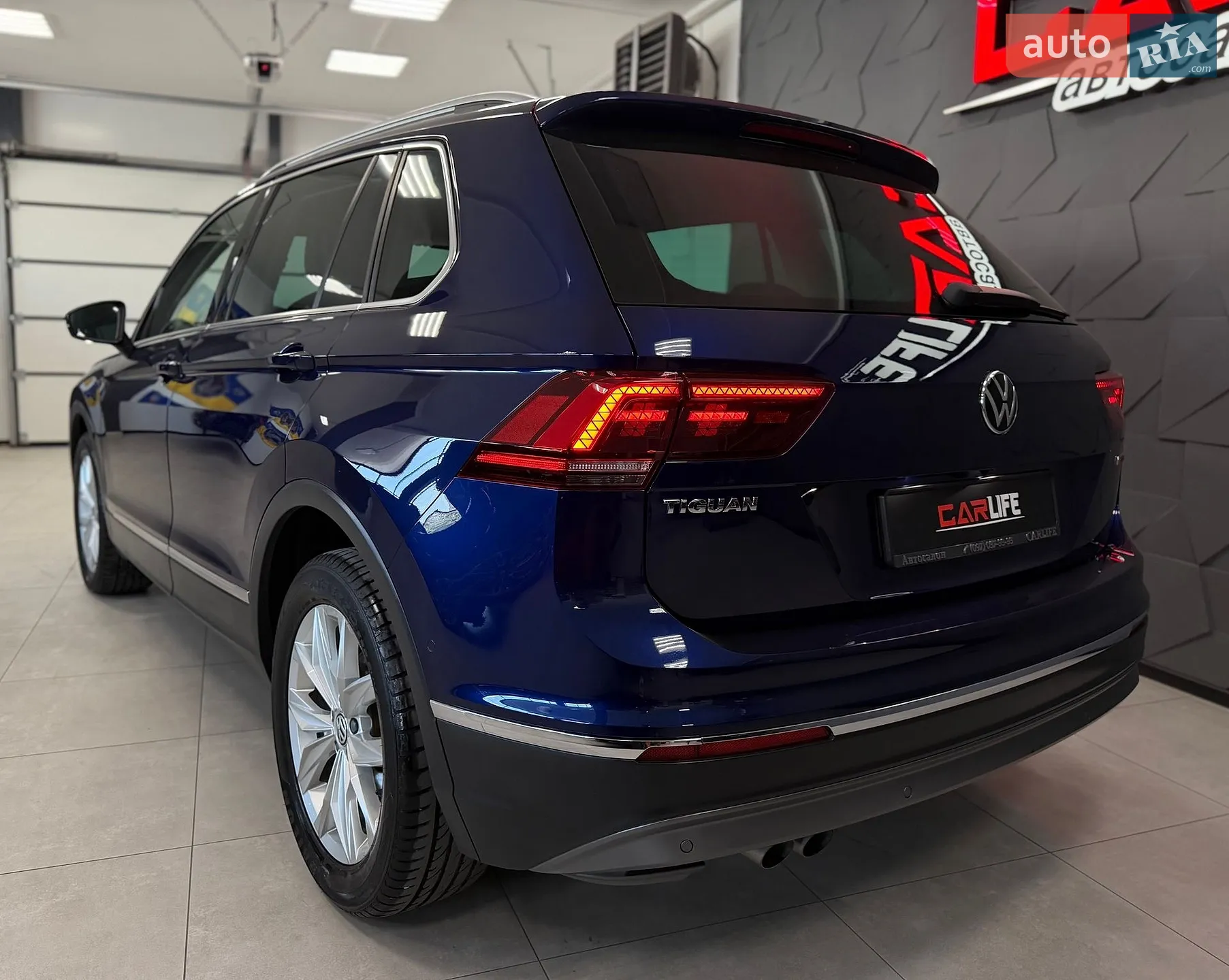2020 Volkswagen Tiguan - мініатюра 23