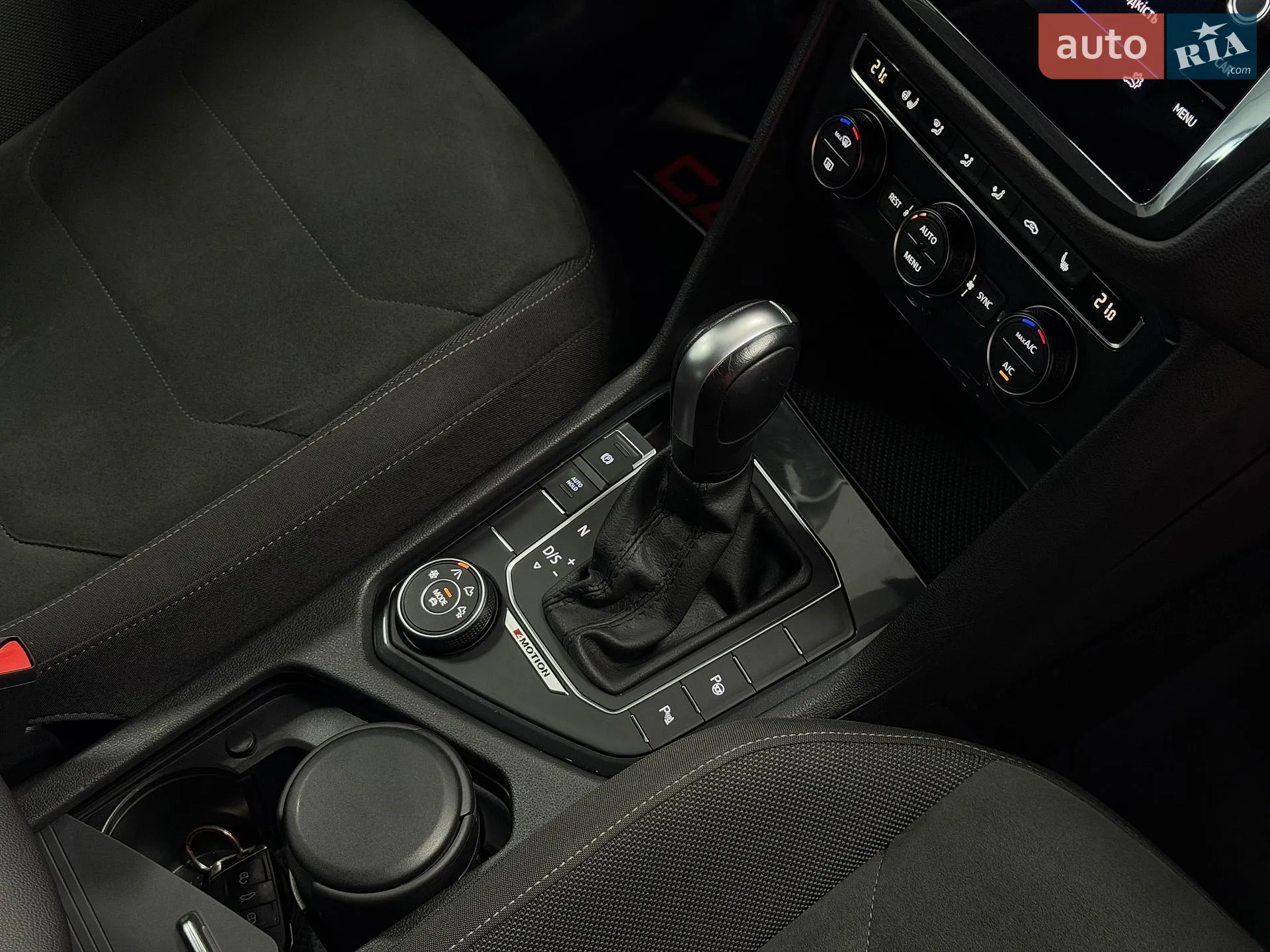 2020 Volkswagen Tiguan - мініатюра 44