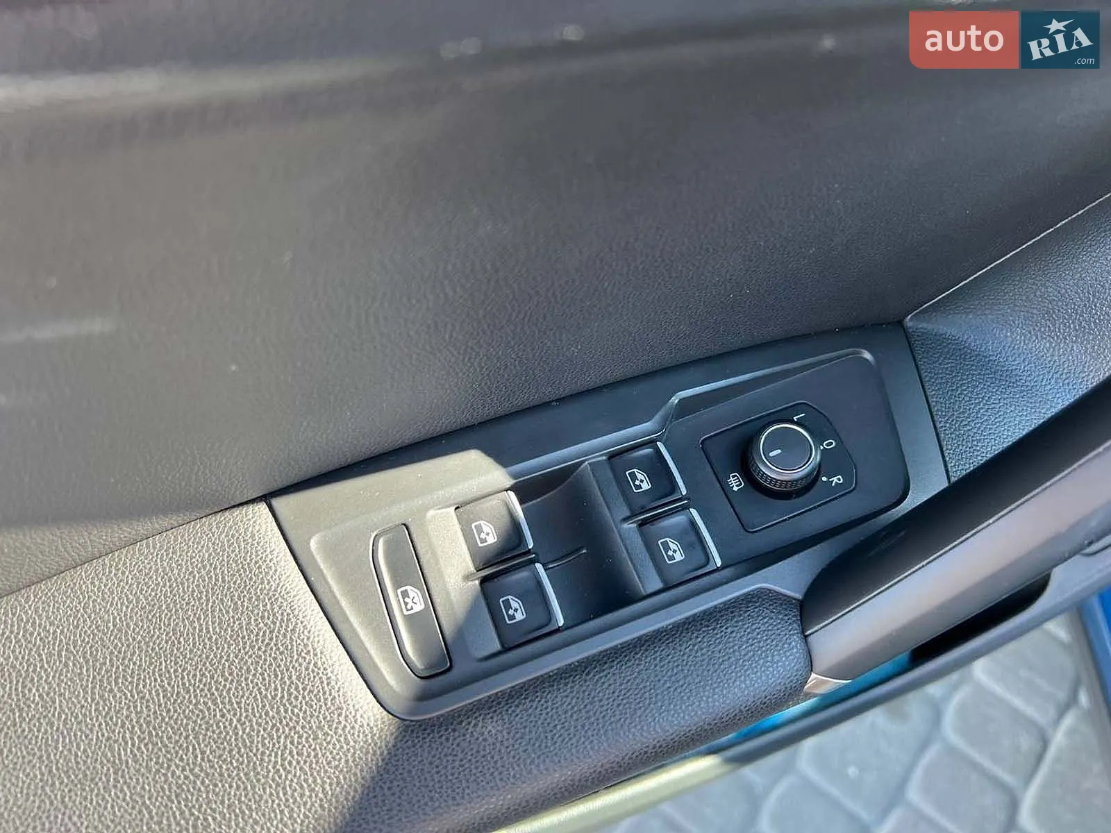 2018 Volkswagen Tiguan - мініатюра 19