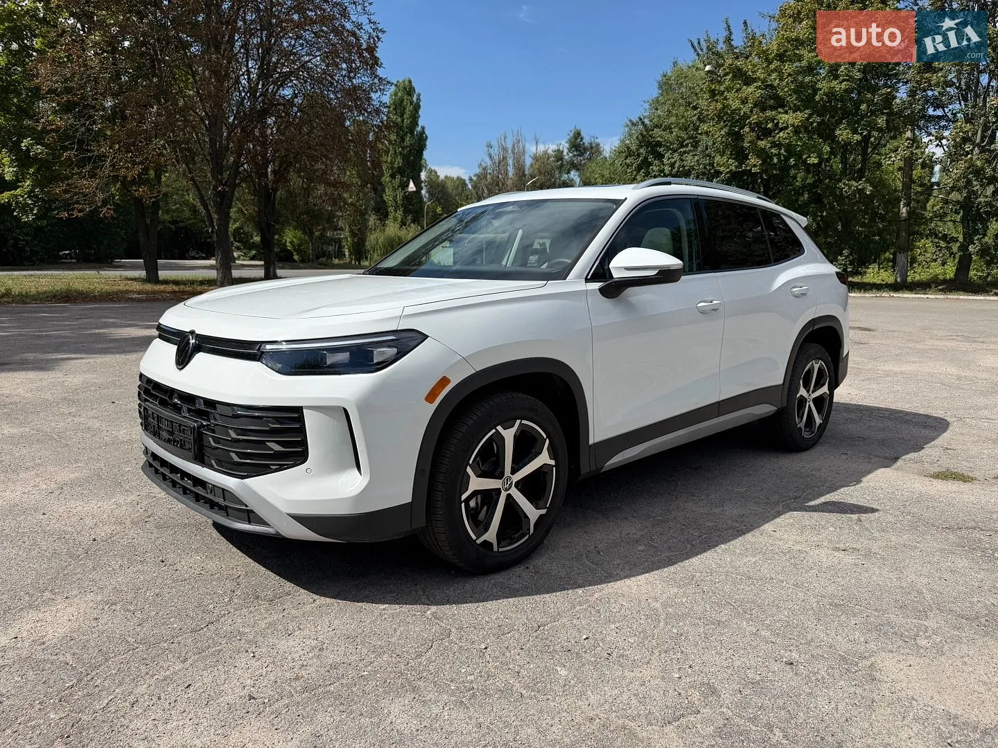 2025 Volkswagen Tiguan - мініатюра 2