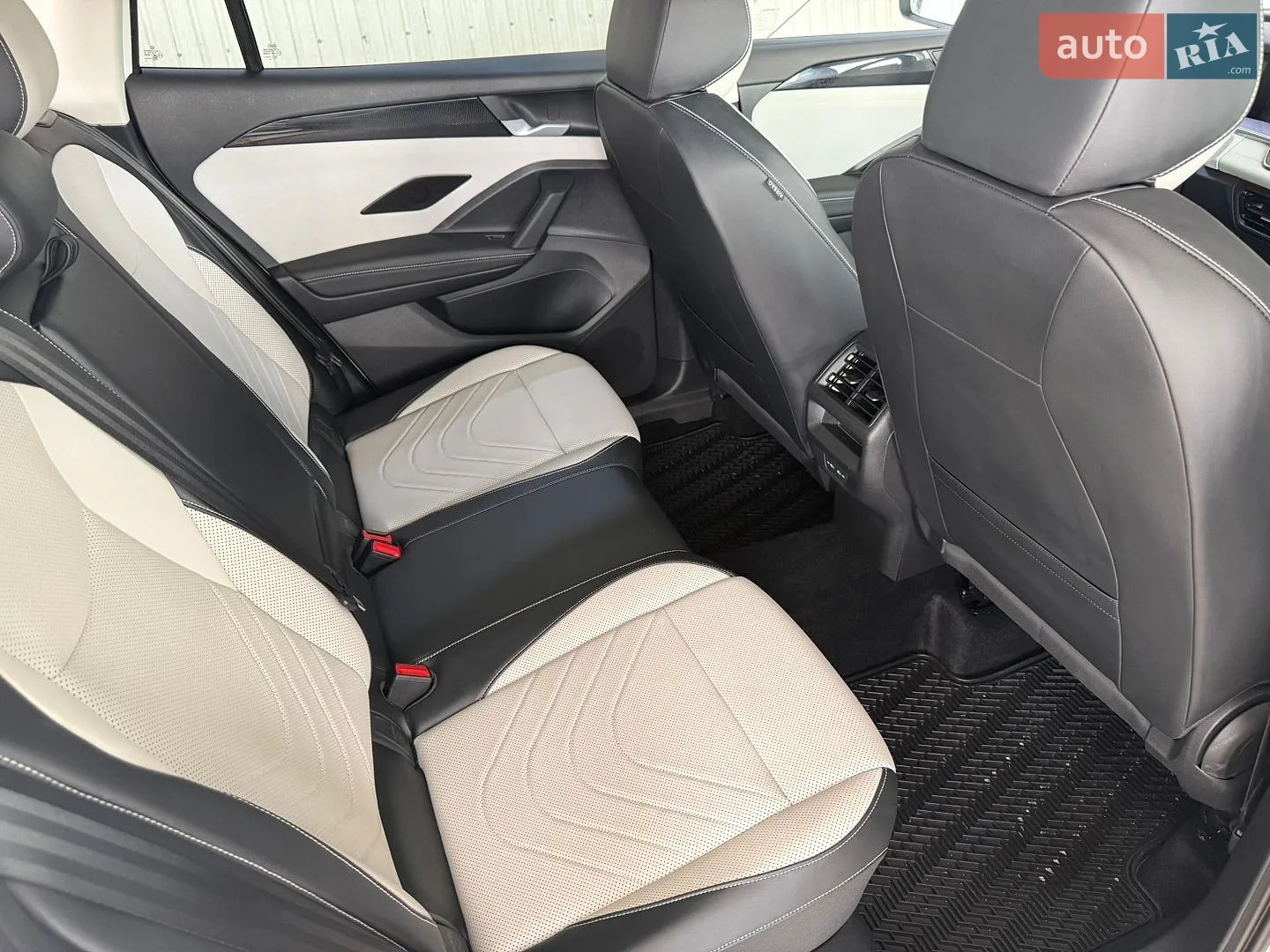 2025 Volkswagen Tiguan - мініатюра 25