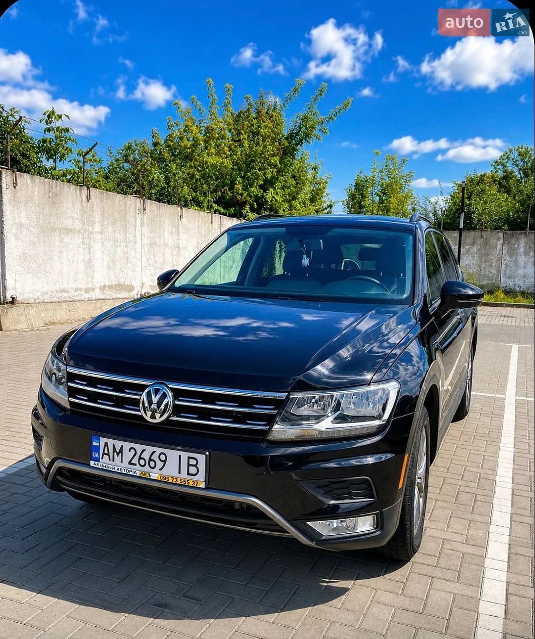 2021 Volkswagen Tiguan - фото 1