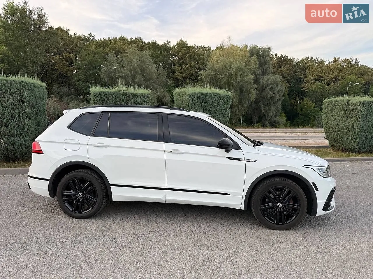 2022 Volkswagen Tiguan - мініатюра 9