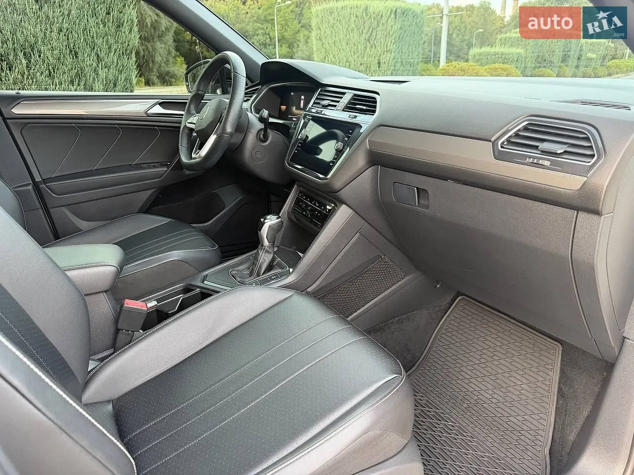 2022 Volkswagen Tiguan - мініатюра 21