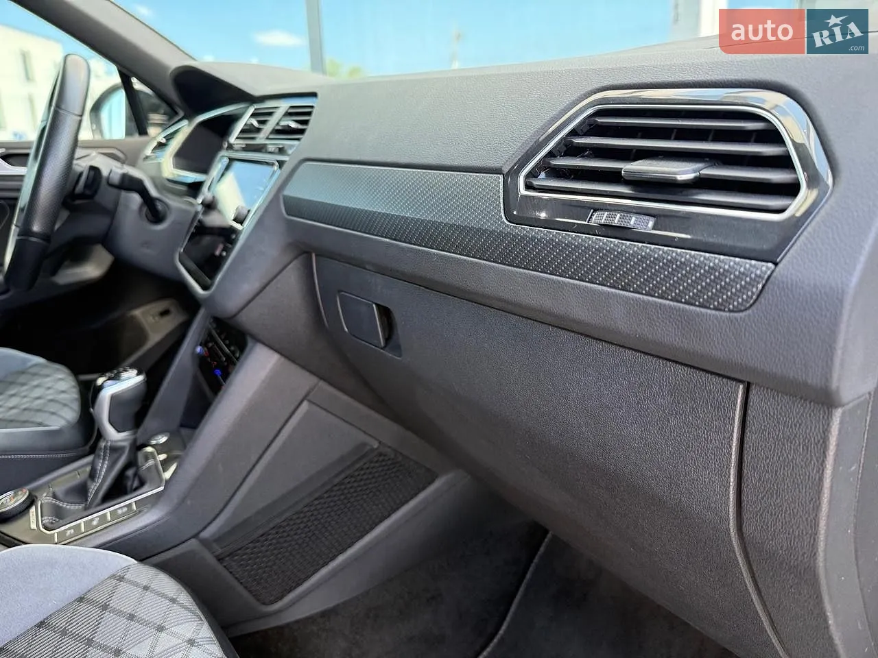 2023 Volkswagen Tiguan - мініатюра 38