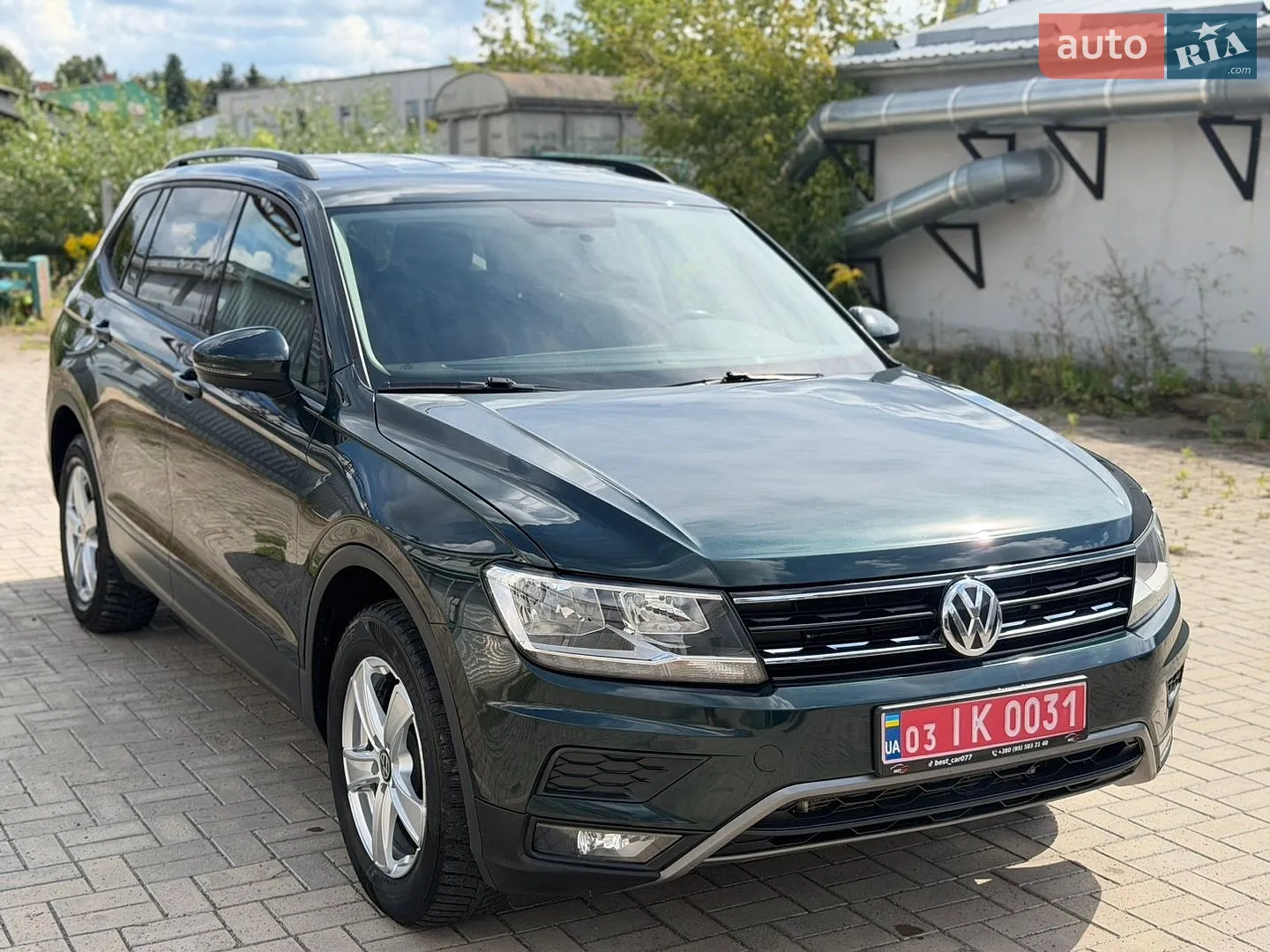 2017 Volkswagen Tiguan - мініатюра 18
