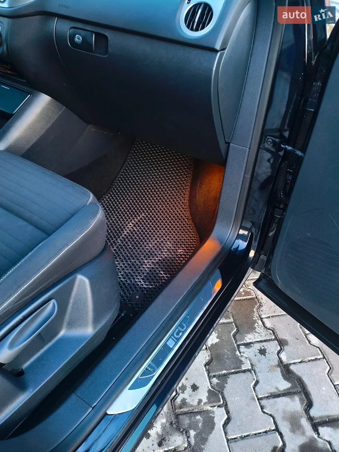 2015 Volkswagen Tiguan - мініатюра 22
