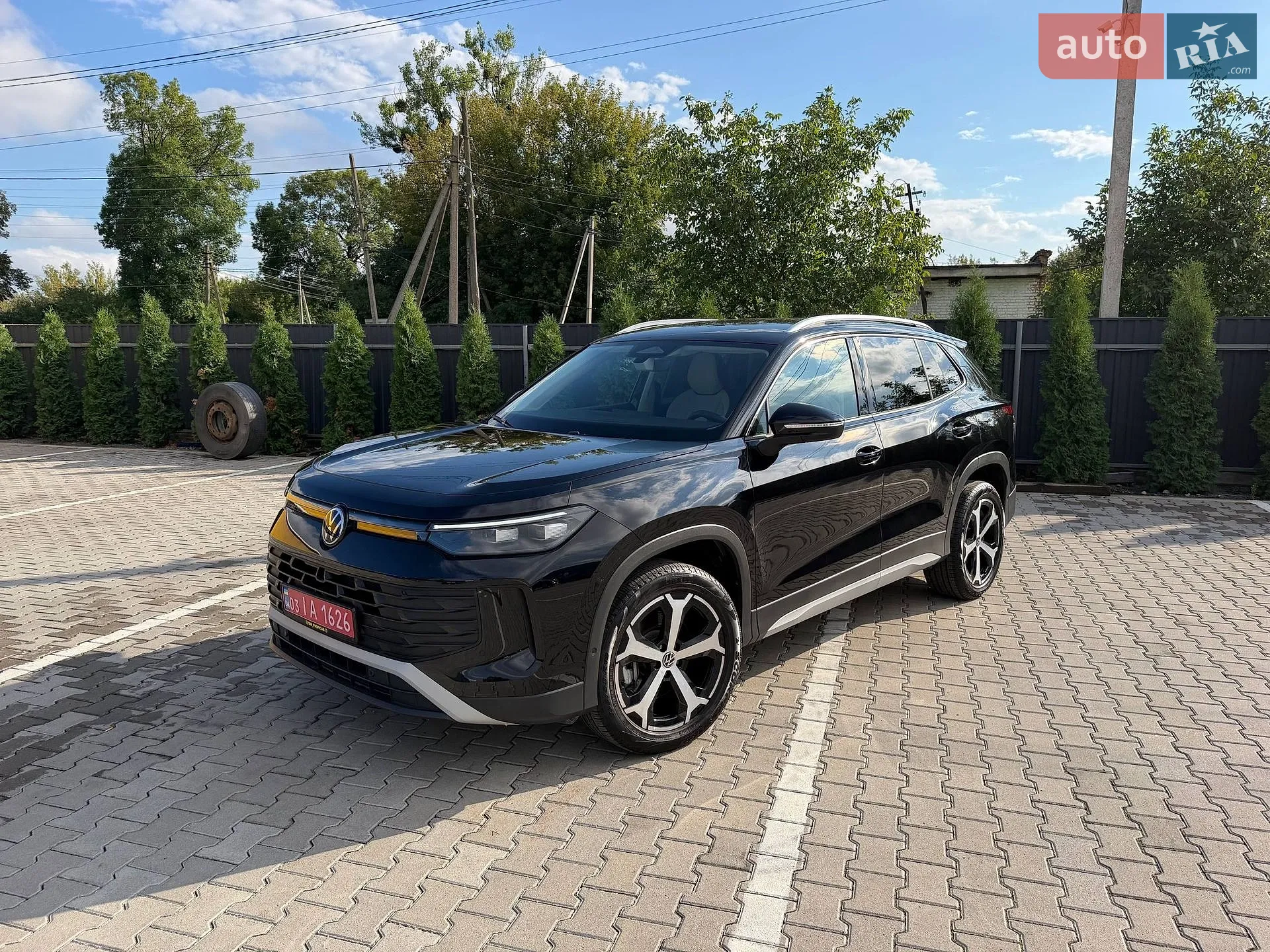 2025 Volkswagen Tiguan - фото 1