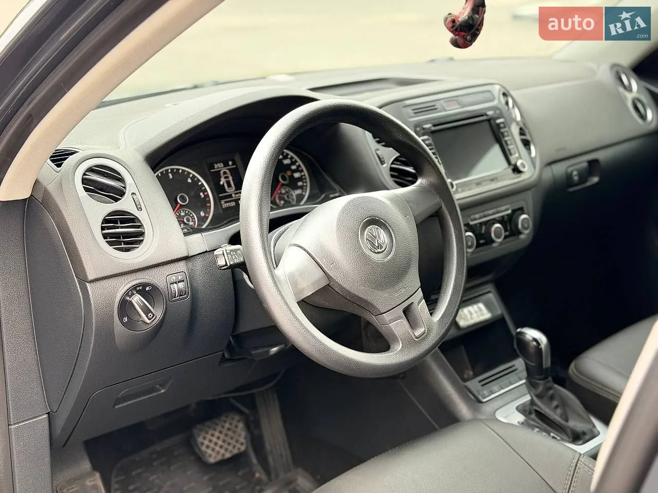 2015 Volkswagen Tiguan - мініатюра 8