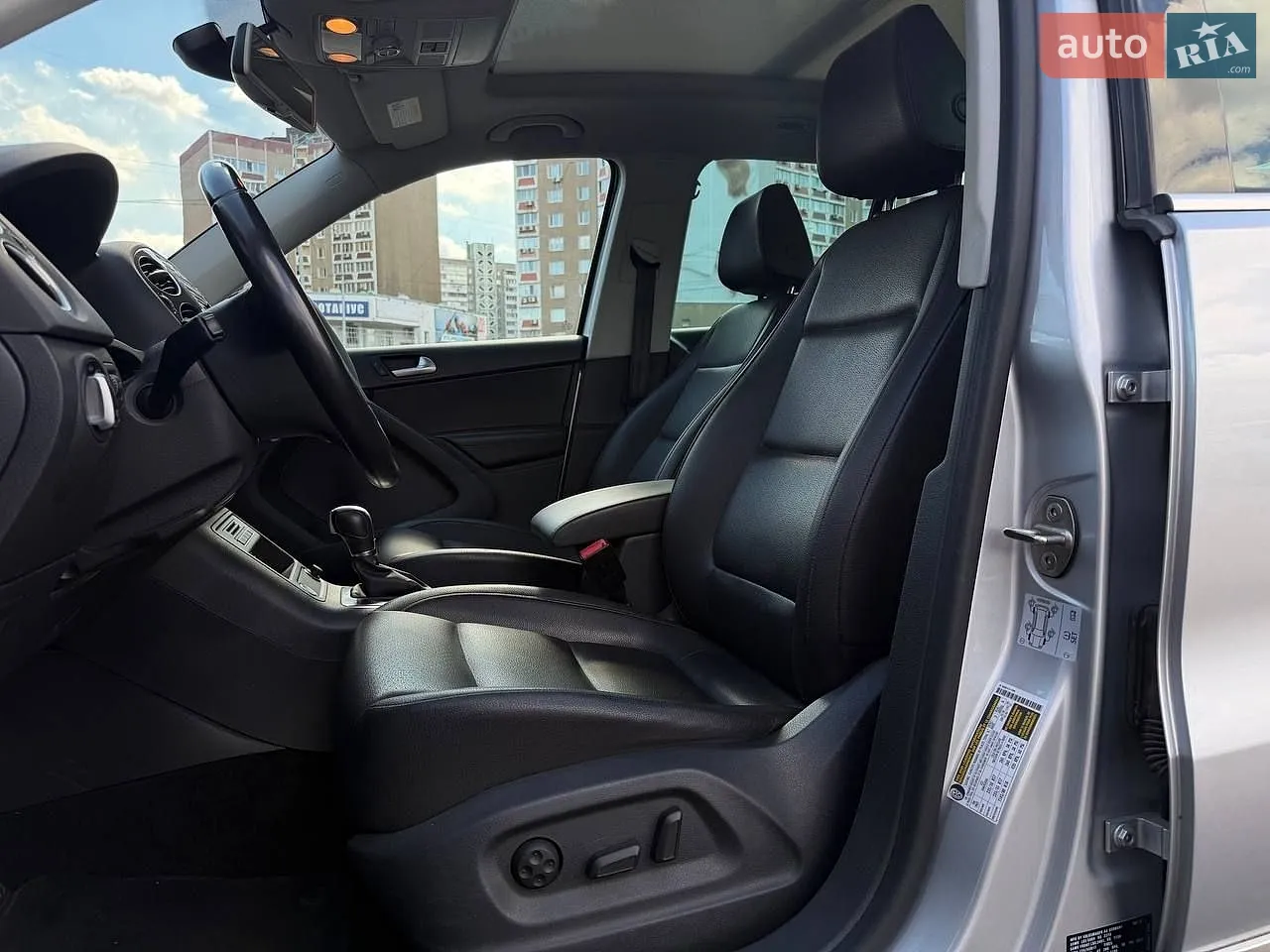 2016 Volkswagen Tiguan - мініатюра 9
