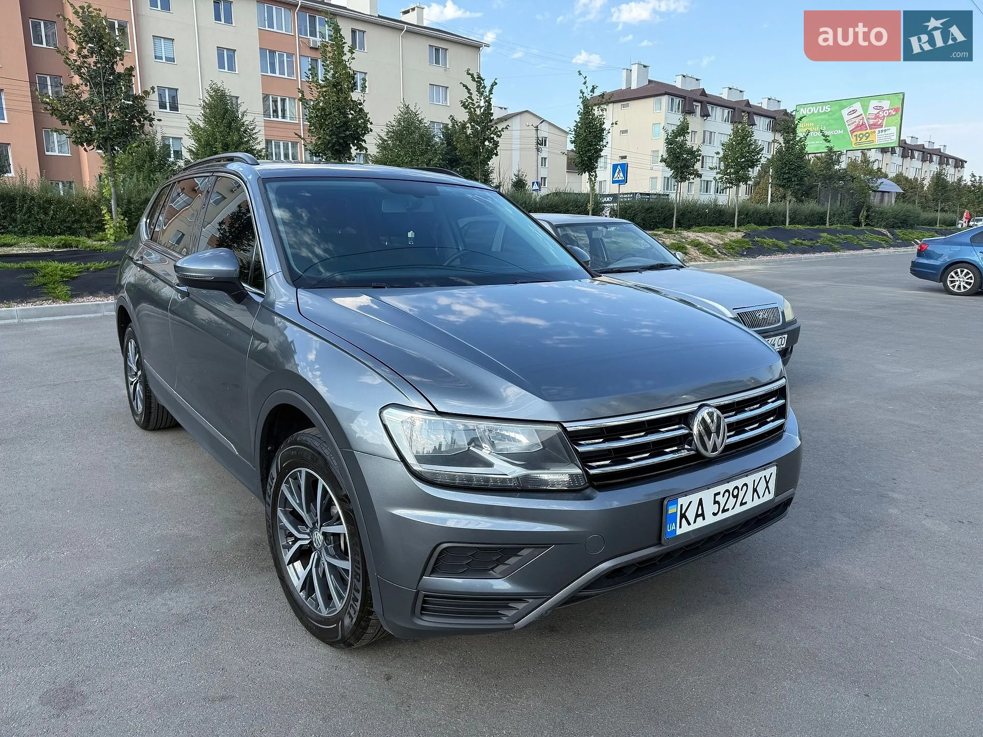 2019 Volkswagen Tiguan - мініатюра 3