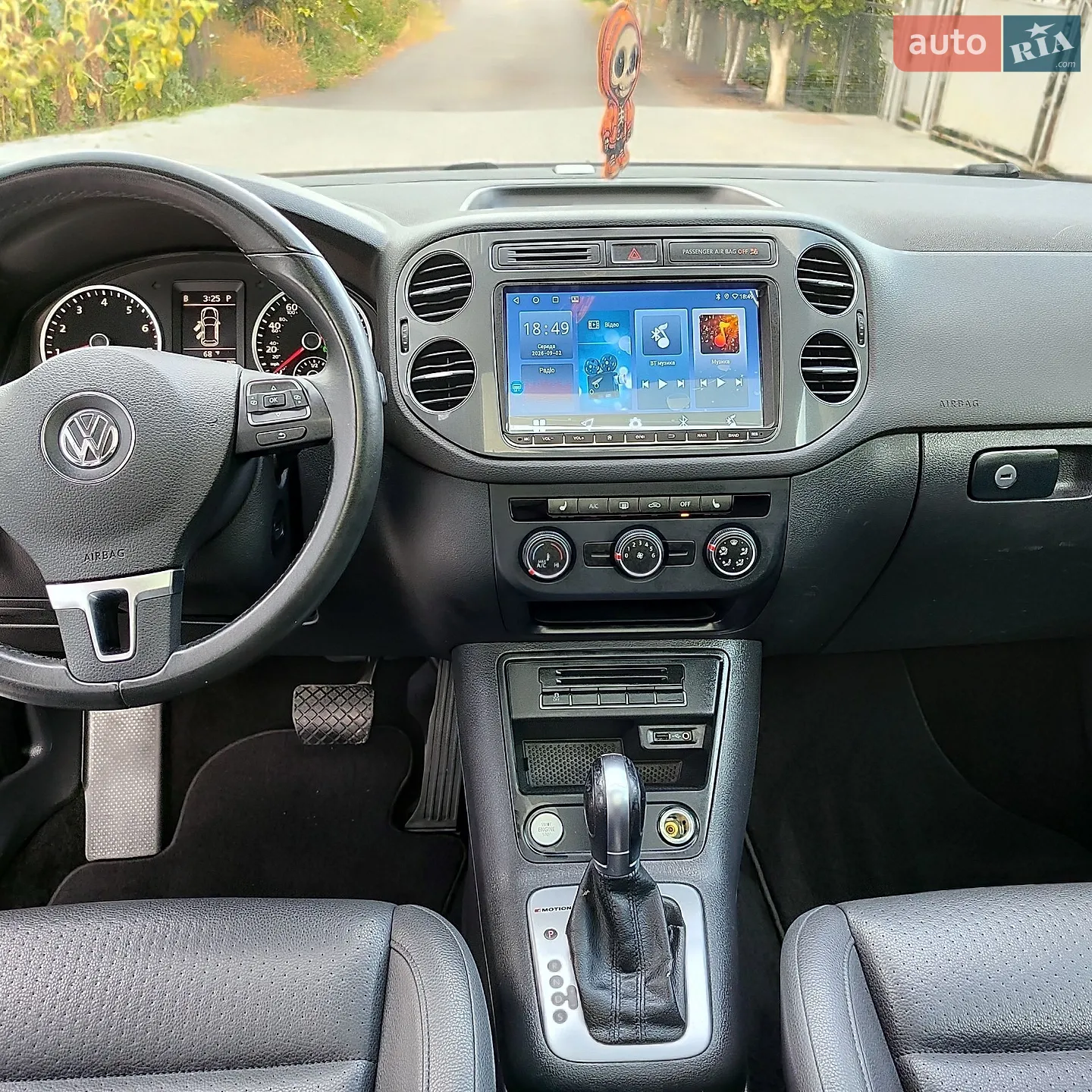 2017 Volkswagen Tiguan - мініатюра 26