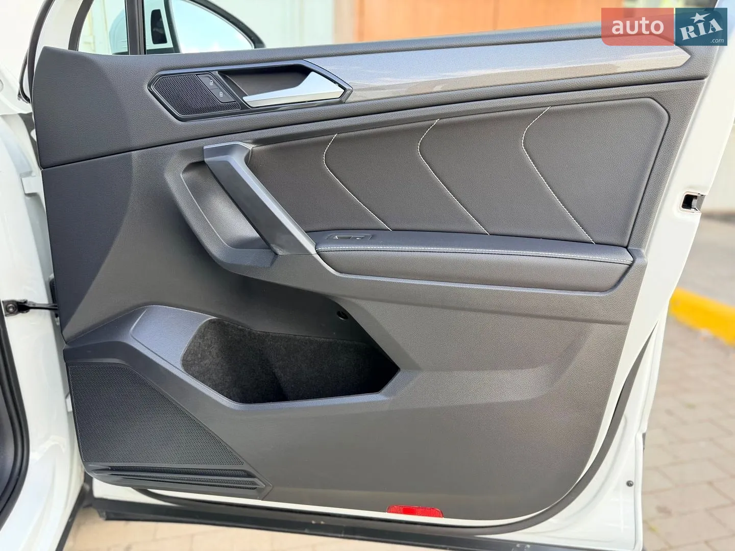 2024 Volkswagen Tiguan - мініатюра 33