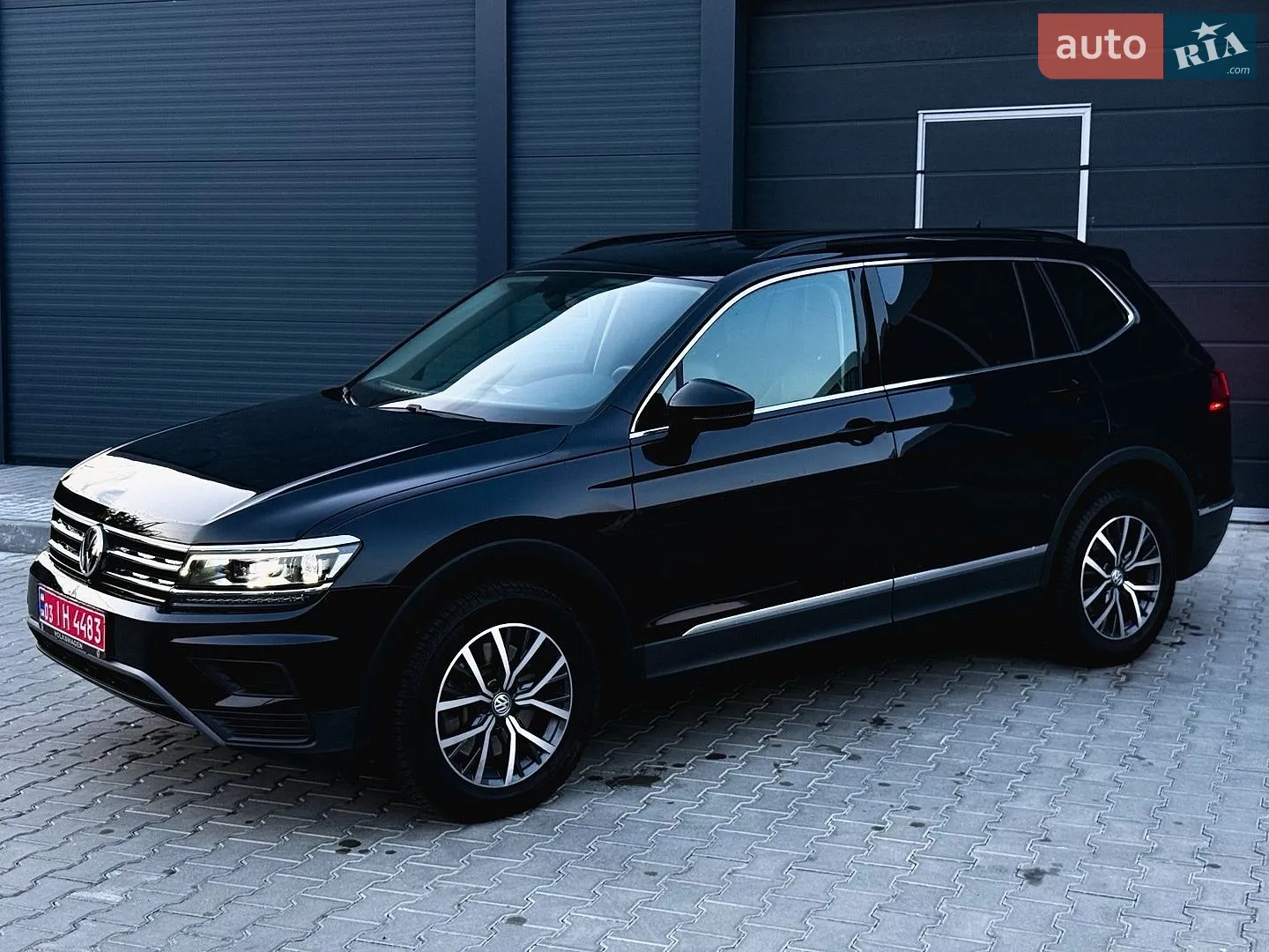 2020 Volkswagen Tiguan - мініатюра 2