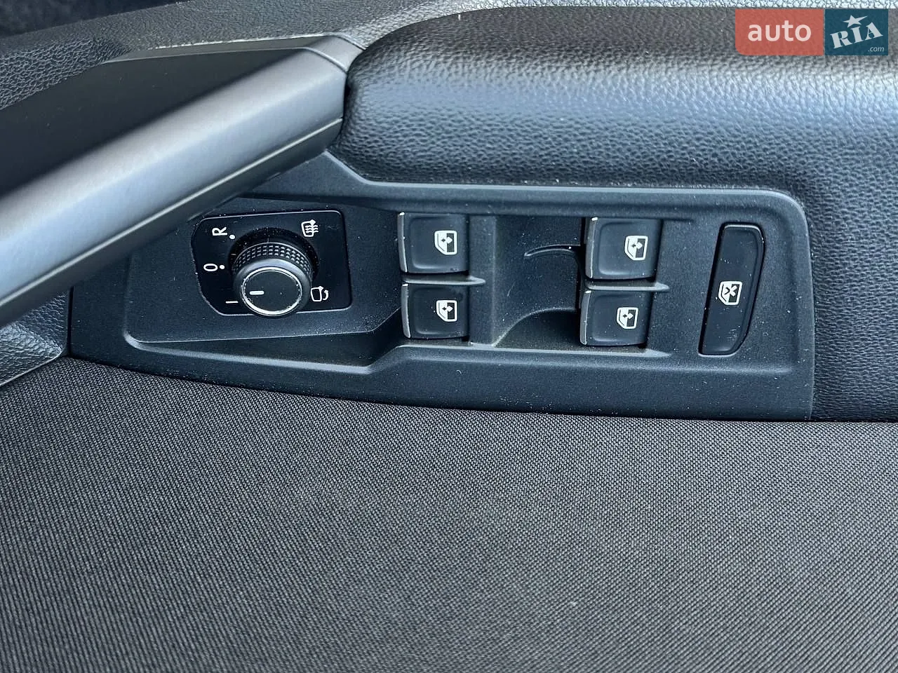 2020 Volkswagen Tiguan - мініатюра 13