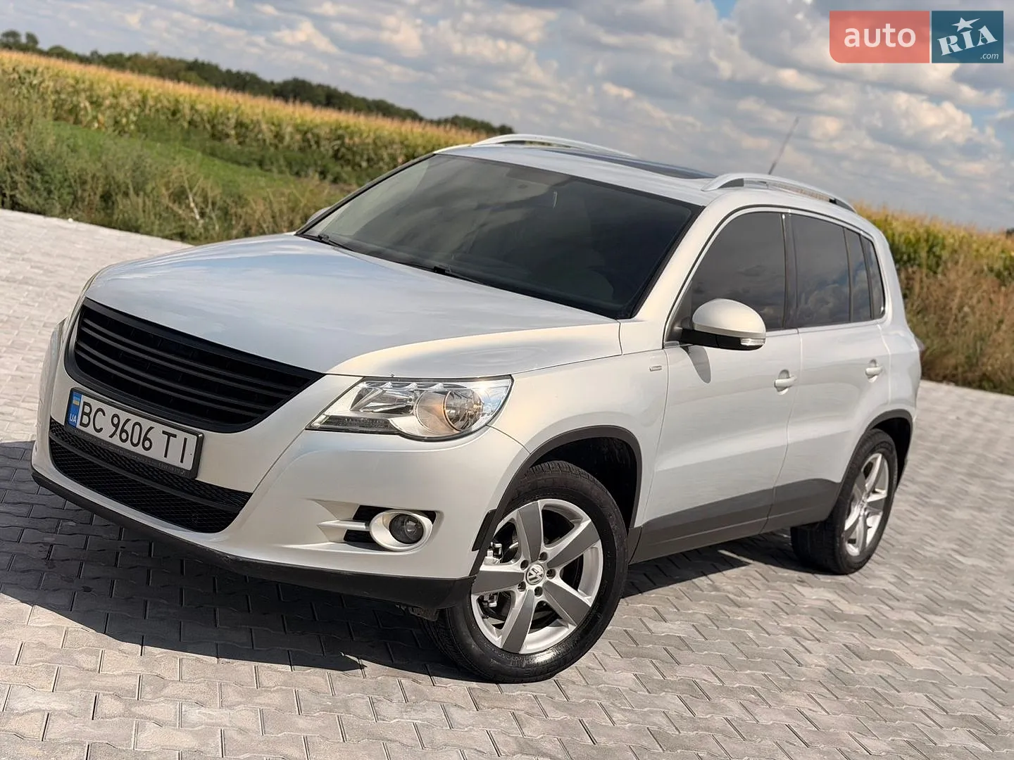 2010 Volkswagen Tiguan - мініатюра 3