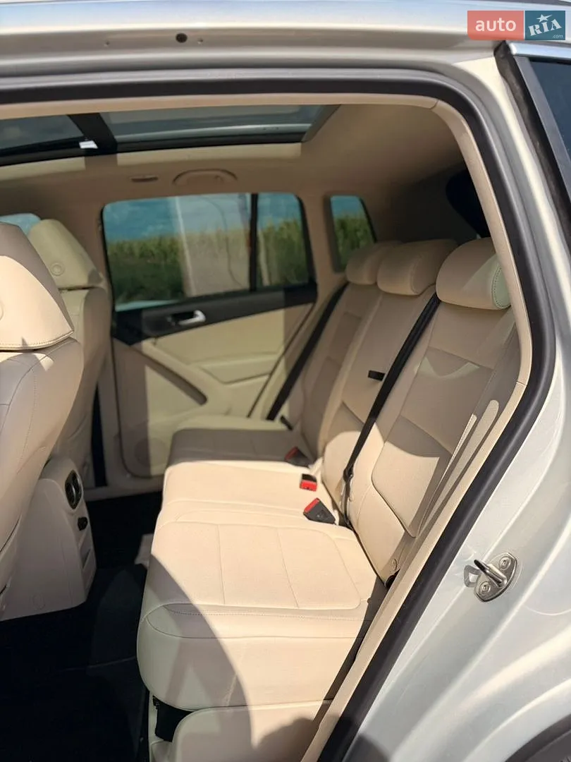 2010 Volkswagen Tiguan - мініатюра 41