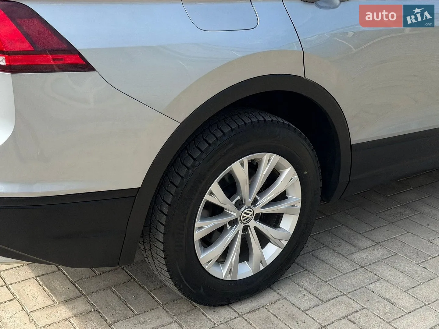 2019 Volkswagen Tiguan - мініатюра 32