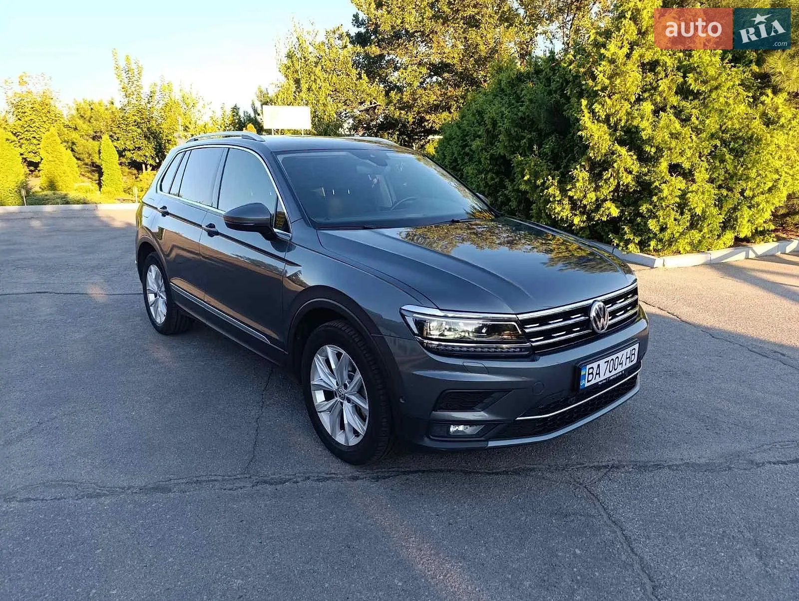 2020 Volkswagen Tiguan - фото 1