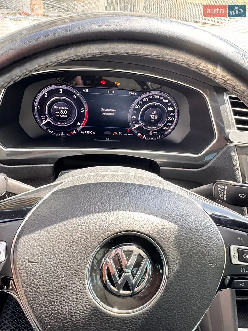 2016 Volkswagen Tiguan - мініатюра 10