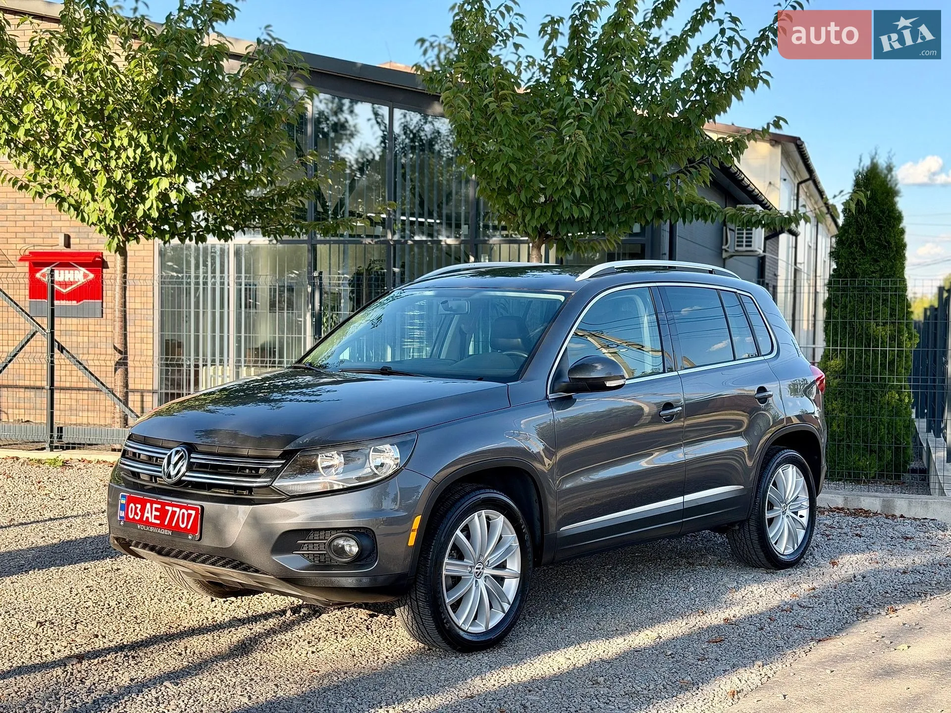 2014 Volkswagen Tiguan - мініатюра 8