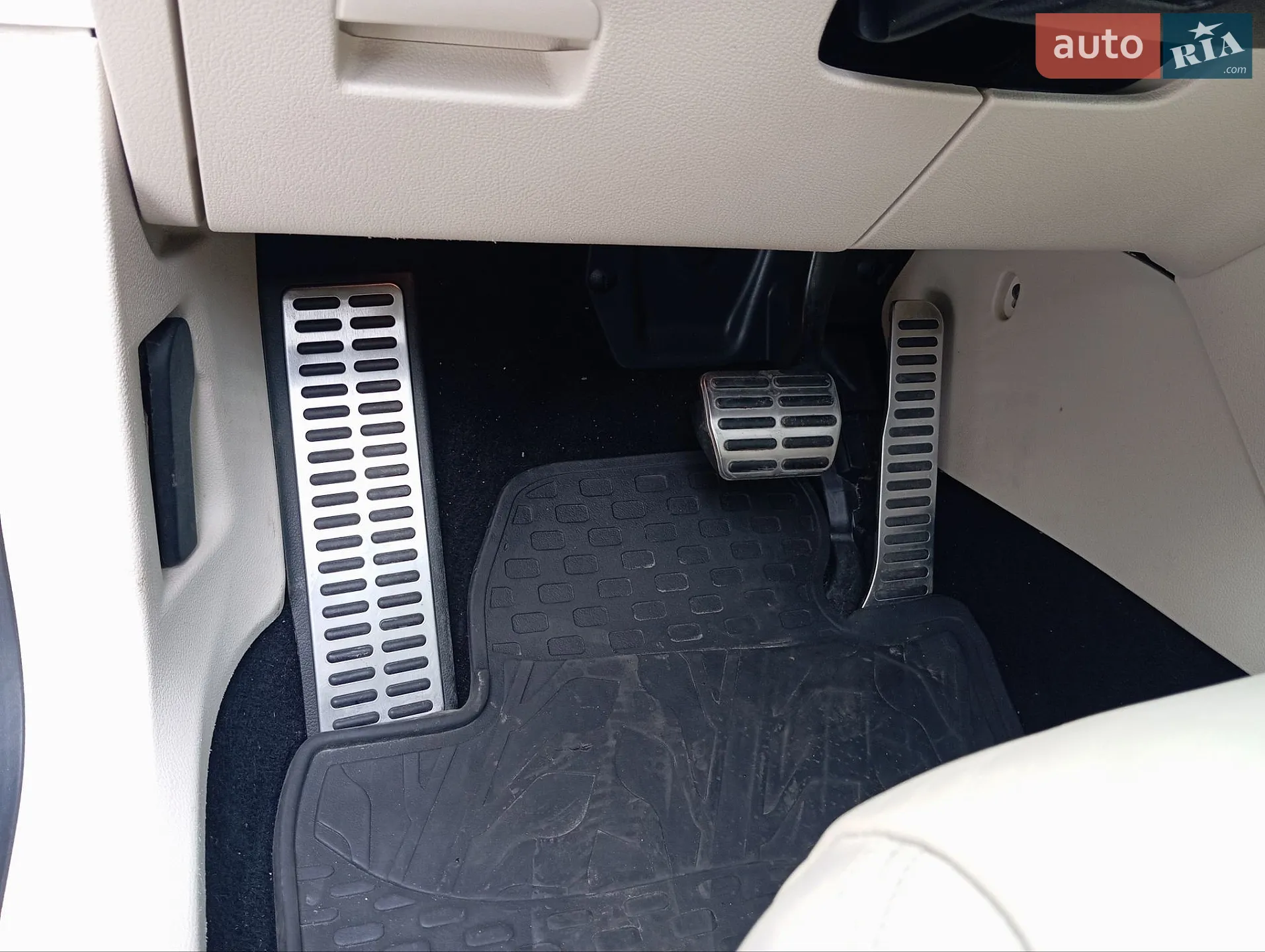 2014 Volkswagen Tiguan - мініатюра 11