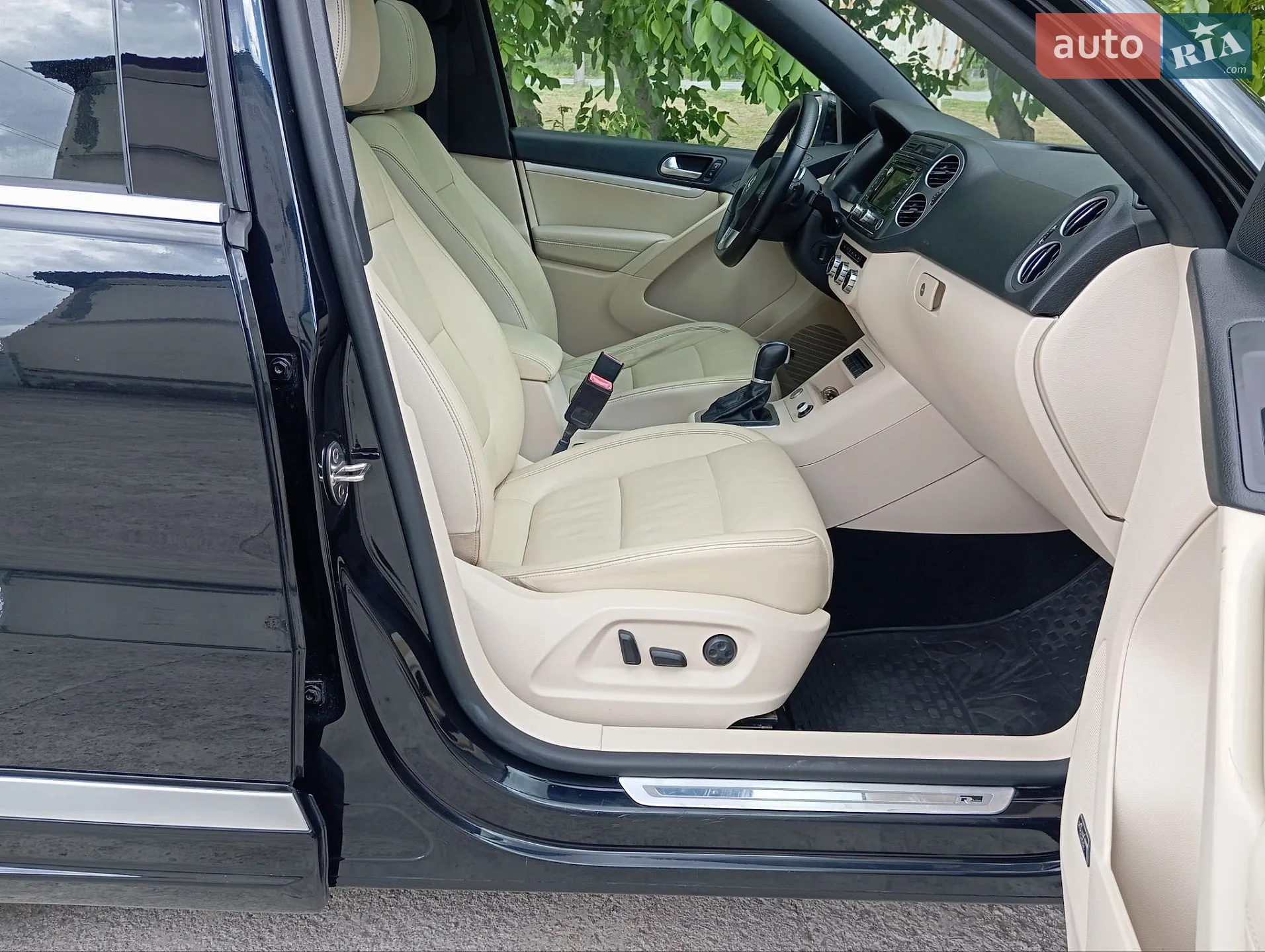 2014 Volkswagen Tiguan - мініатюра 19
