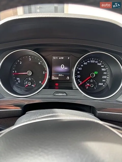 2018 Volkswagen Tiguan - мініатюра 8