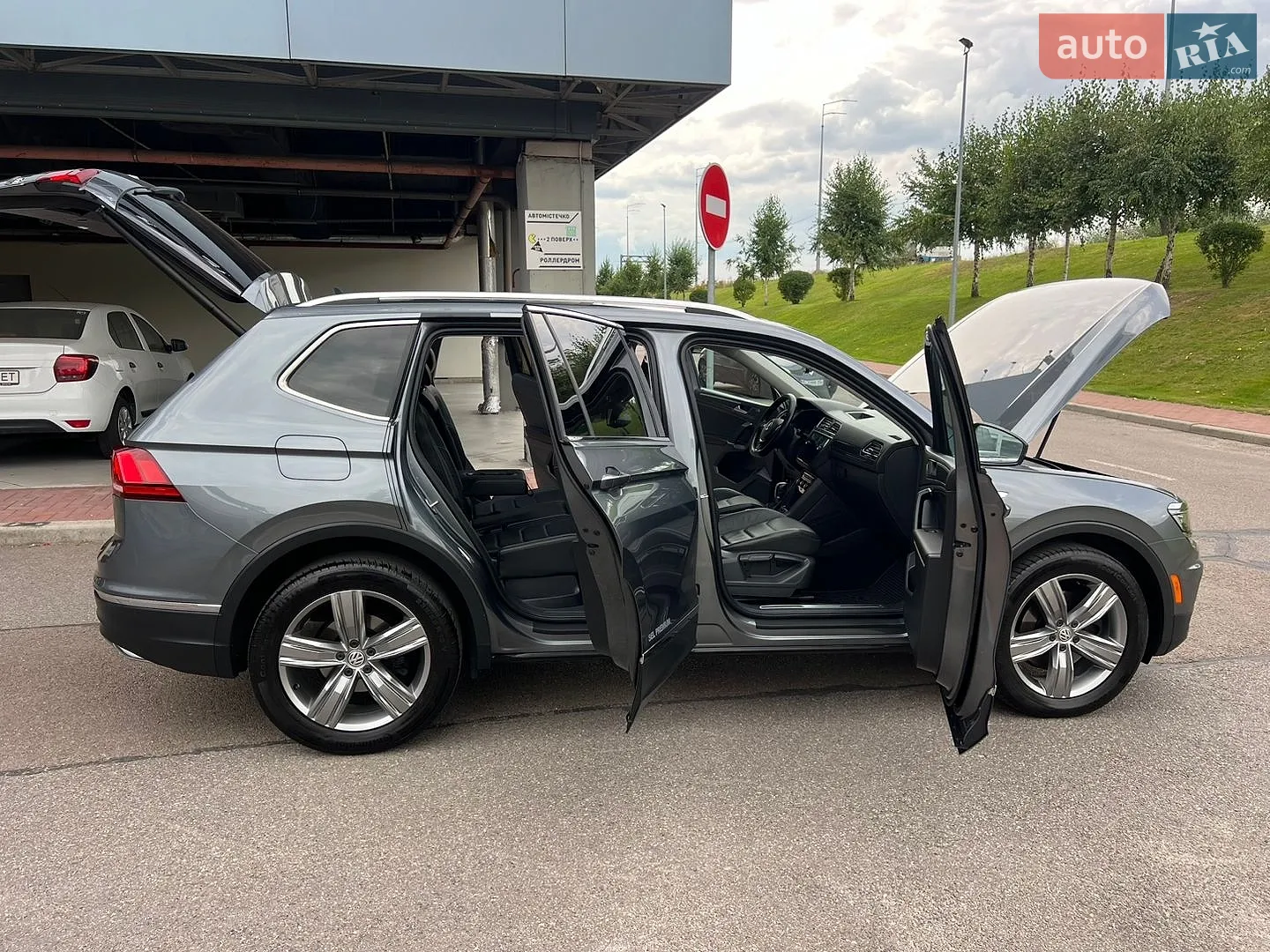 2017 Volkswagen Tiguan - мініатюра 41