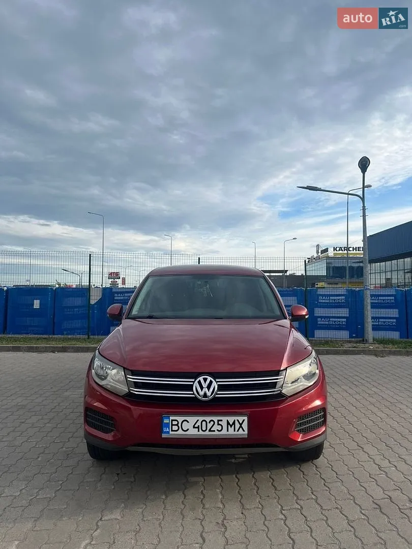 2011 Volkswagen Tiguan - фото 1