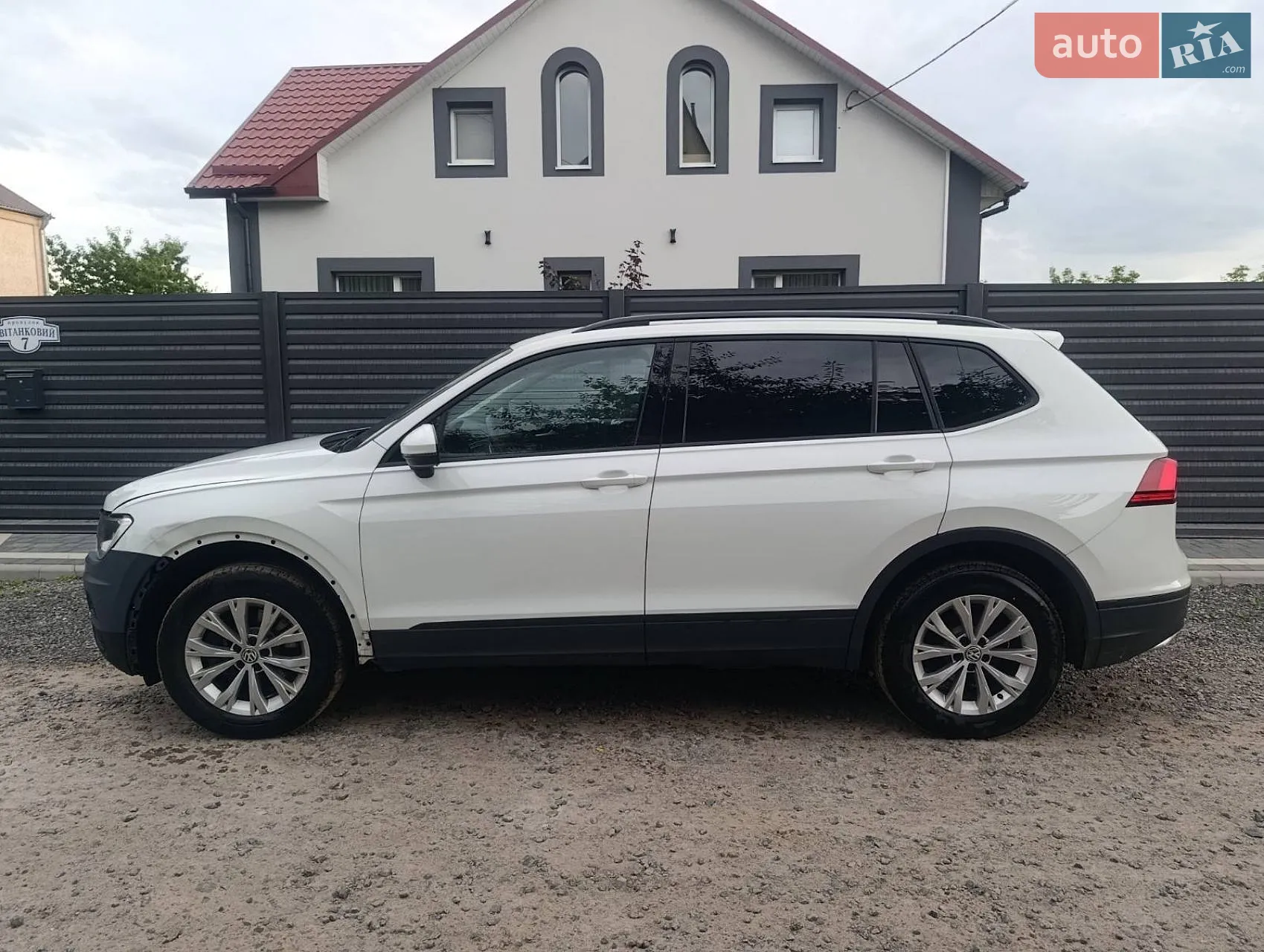 2019 Volkswagen Tiguan - мініатюра 13