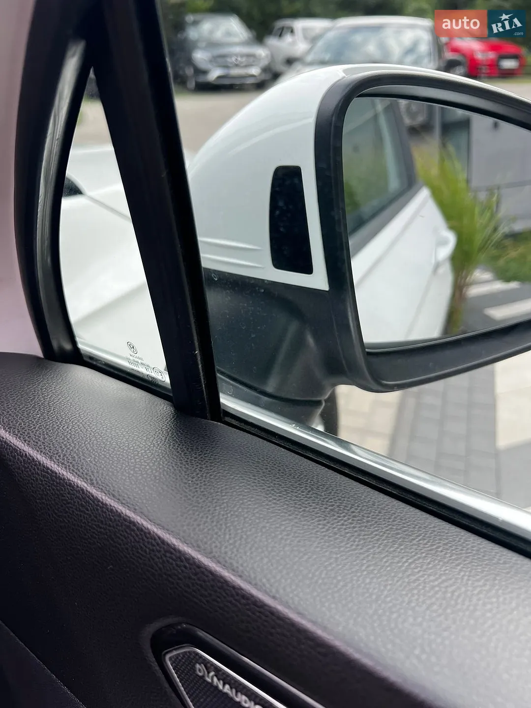 2017 Volkswagen Tiguan - мініатюра 37