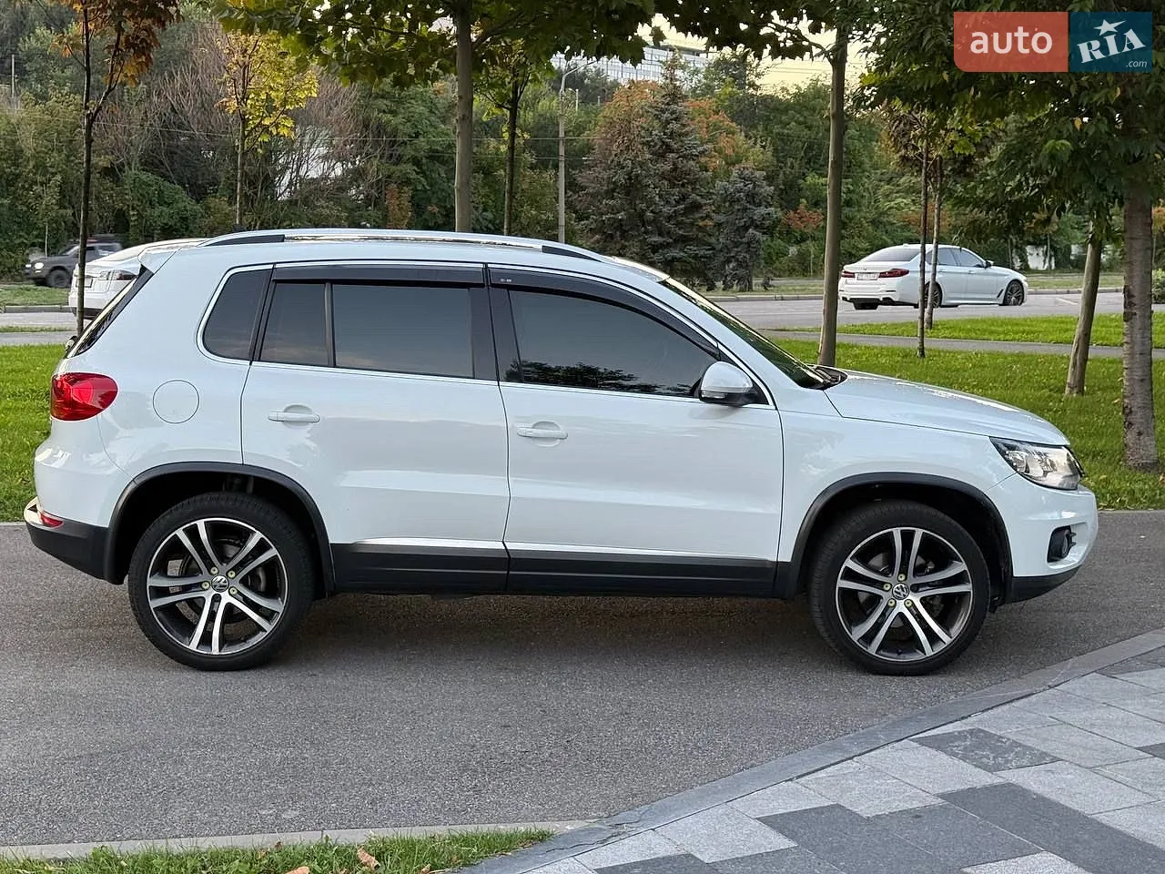 2016 Volkswagen Tiguan - мініатюра 4
