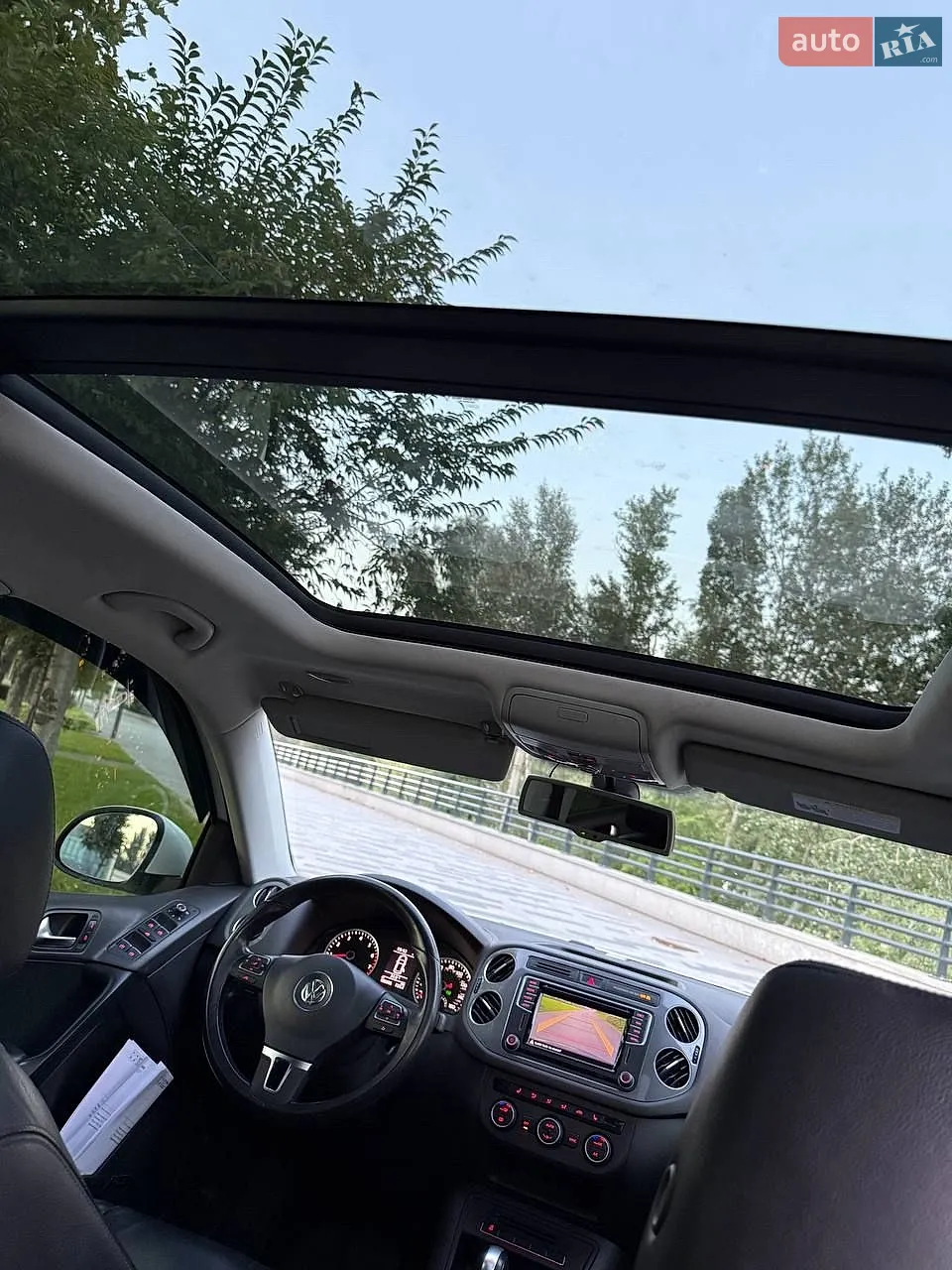 2016 Volkswagen Tiguan - мініатюра 10
