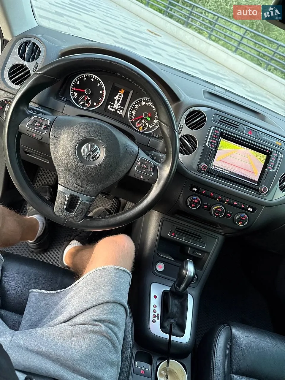 2016 Volkswagen Tiguan - мініатюра 12