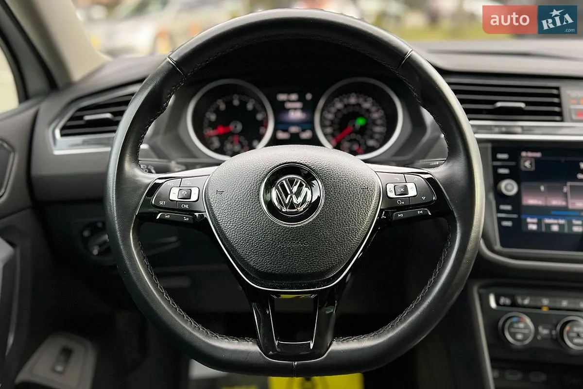 2017 Volkswagen Tiguan - мініатюра 17