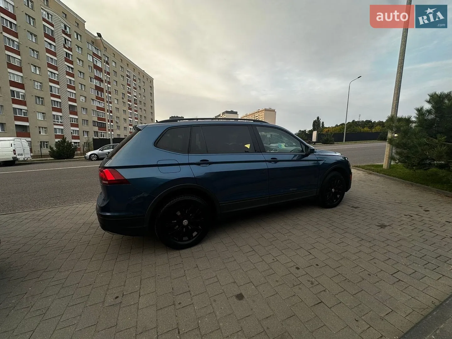 2019 Volkswagen Tiguan - мініатюра 10