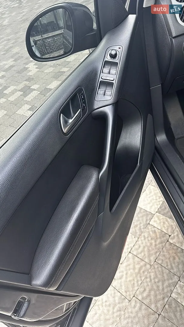 2016 Volkswagen Tiguan - мініатюра 14