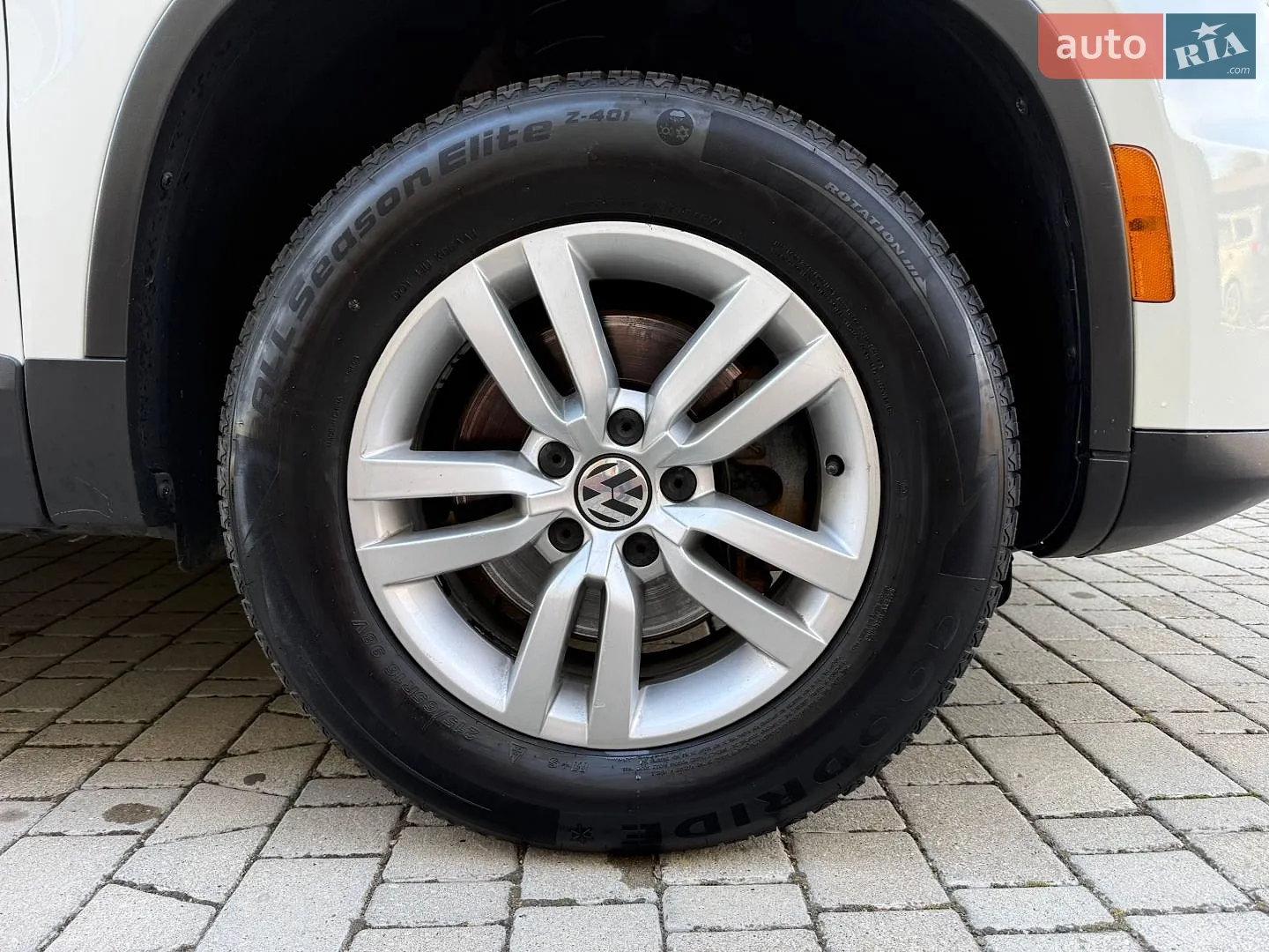 2016 Volkswagen Tiguan - мініатюра 26