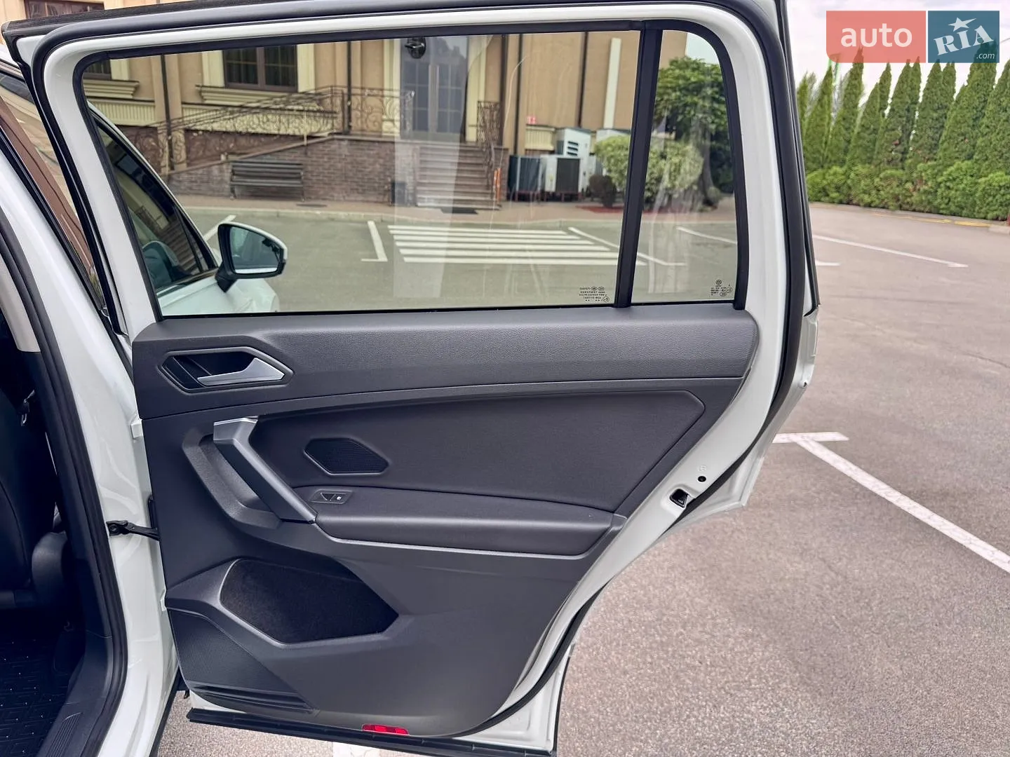 2019 Volkswagen Tiguan - мініатюра 38