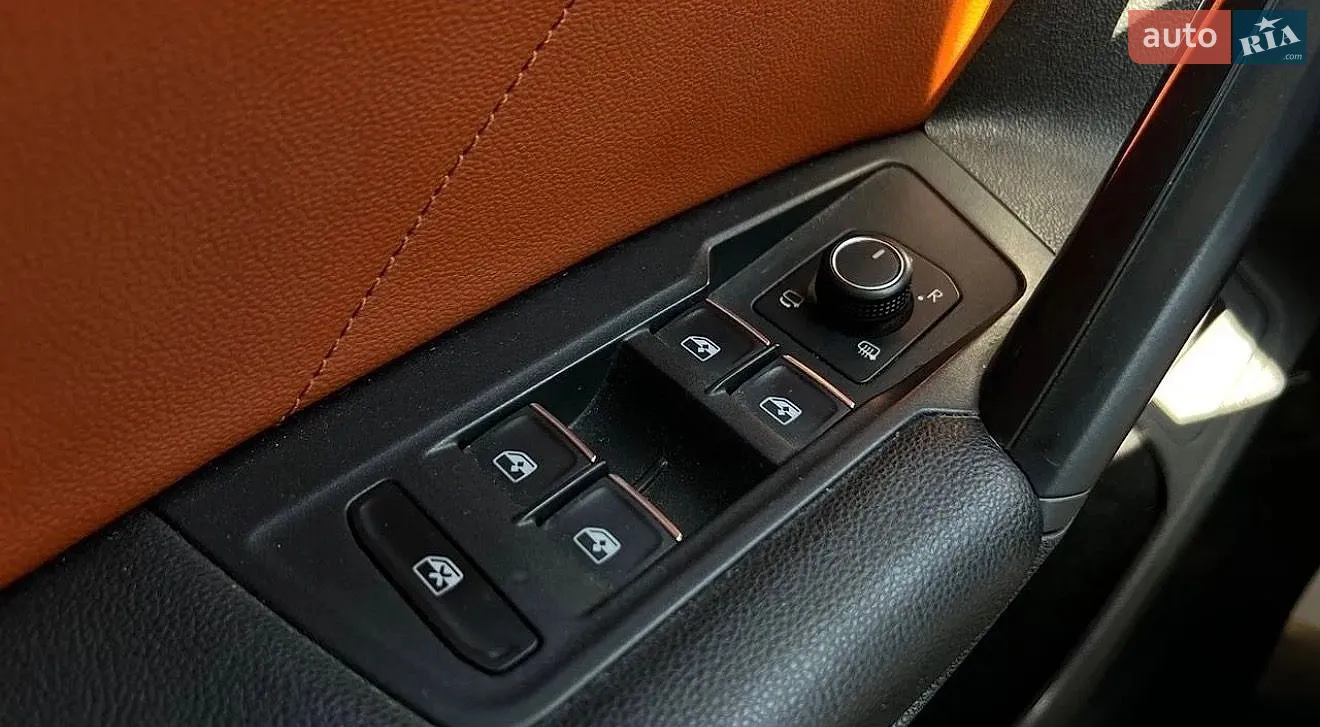 2020 Volkswagen Tiguan - мініатюра 19