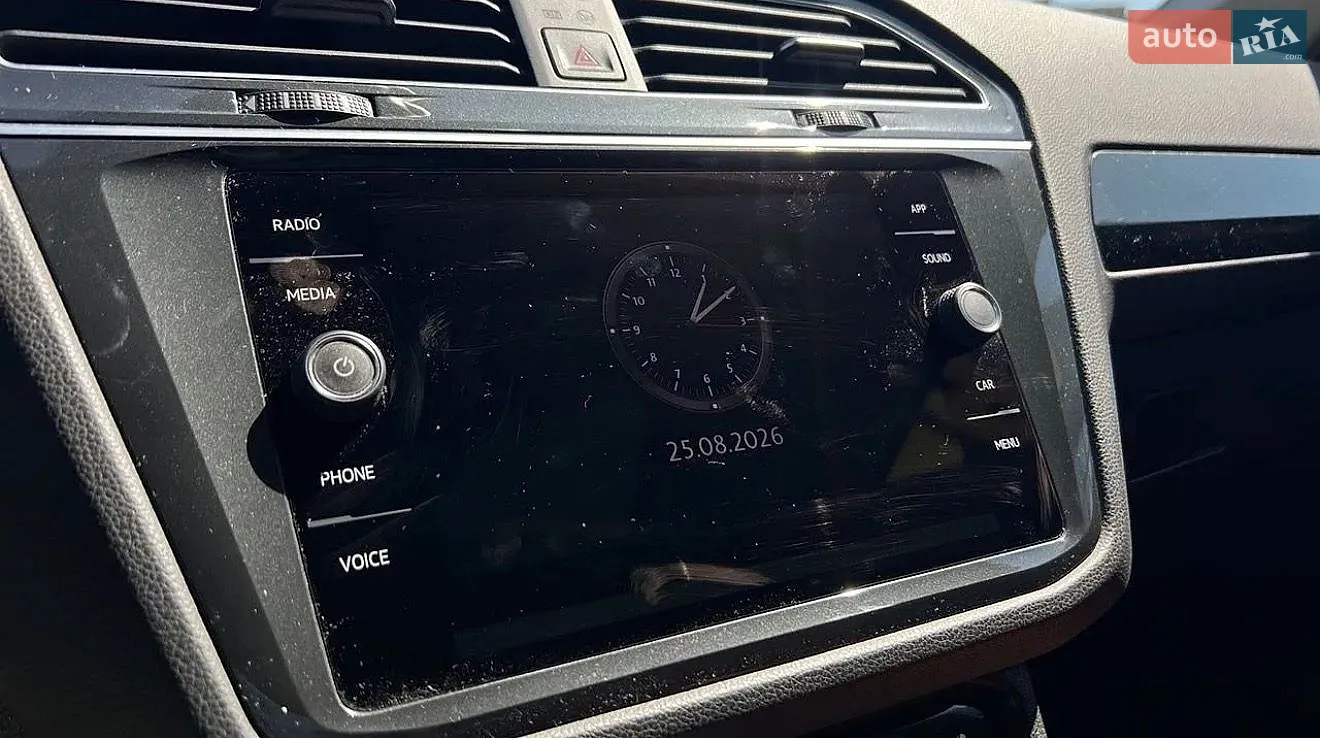 2020 Volkswagen Tiguan - мініатюра 24