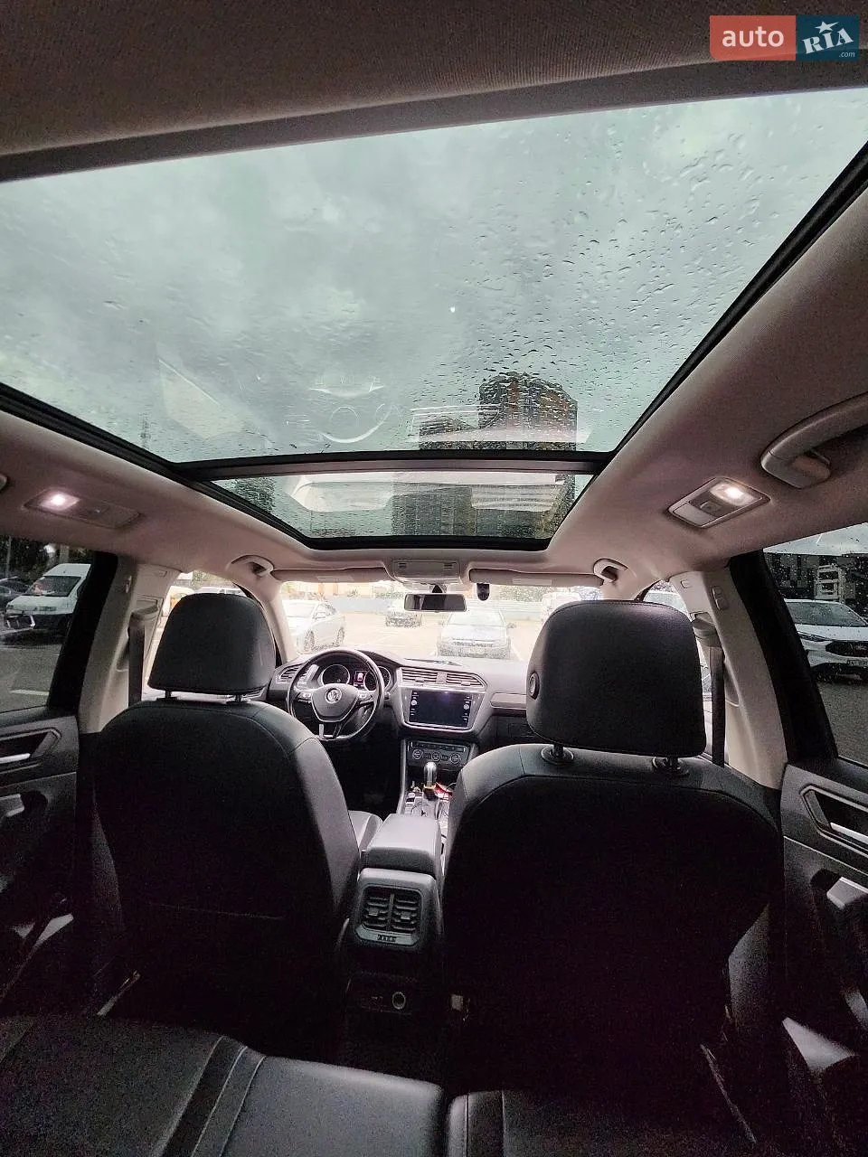 2018 Volkswagen Tiguan - мініатюра 18
