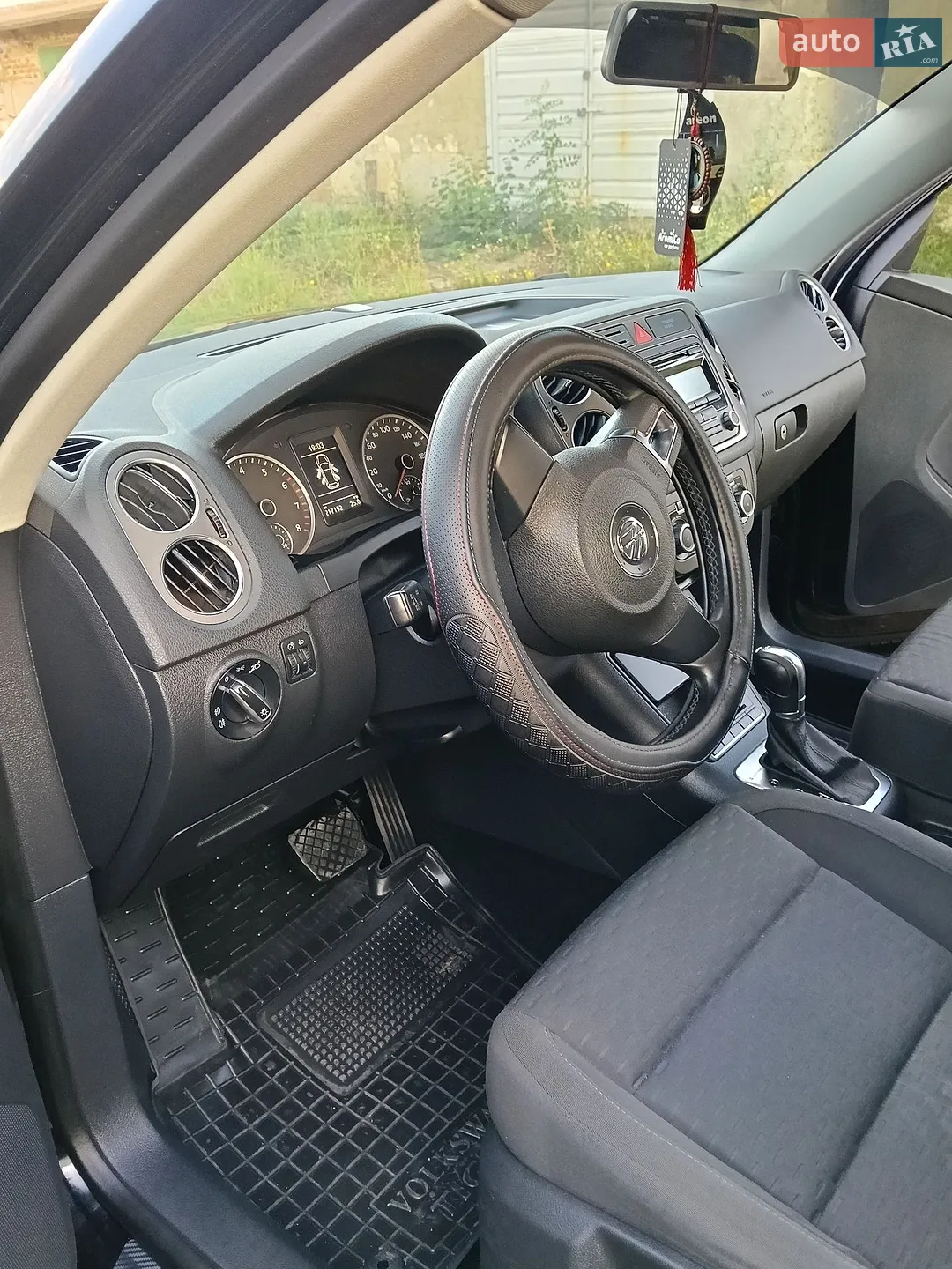 2010 Volkswagen Tiguan - мініатюра 10