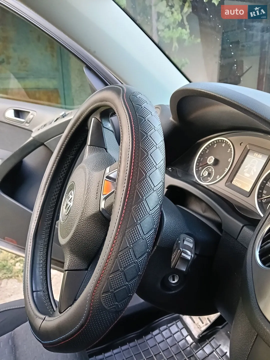 2010 Volkswagen Tiguan - мініатюра 23