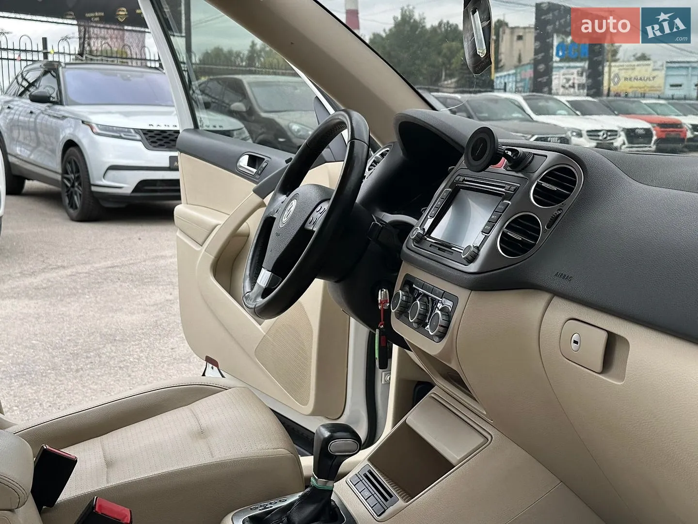 2010 Volkswagen Tiguan - мініатюра 24