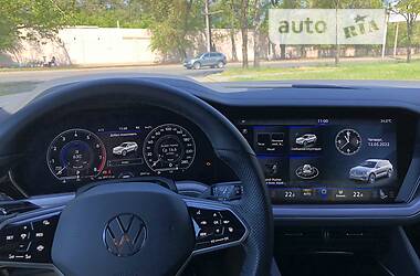 Внедорожник / Кроссовер Volkswagen Touareg R 2021 в Одессе
