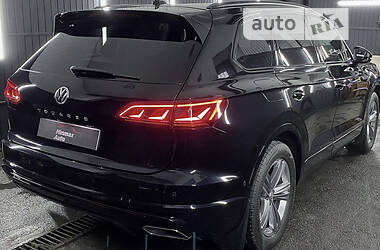 Внедорожник / Кроссовер Volkswagen Touareg R 2019 в Днепре